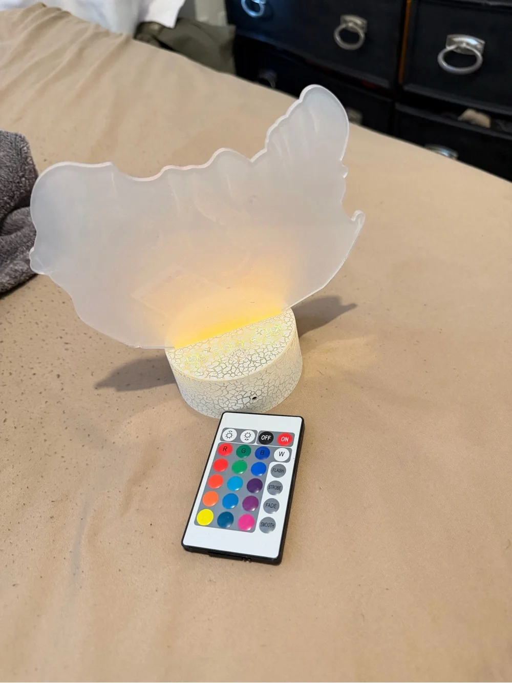 LED Color-Changing Night Light with Remote - Pink